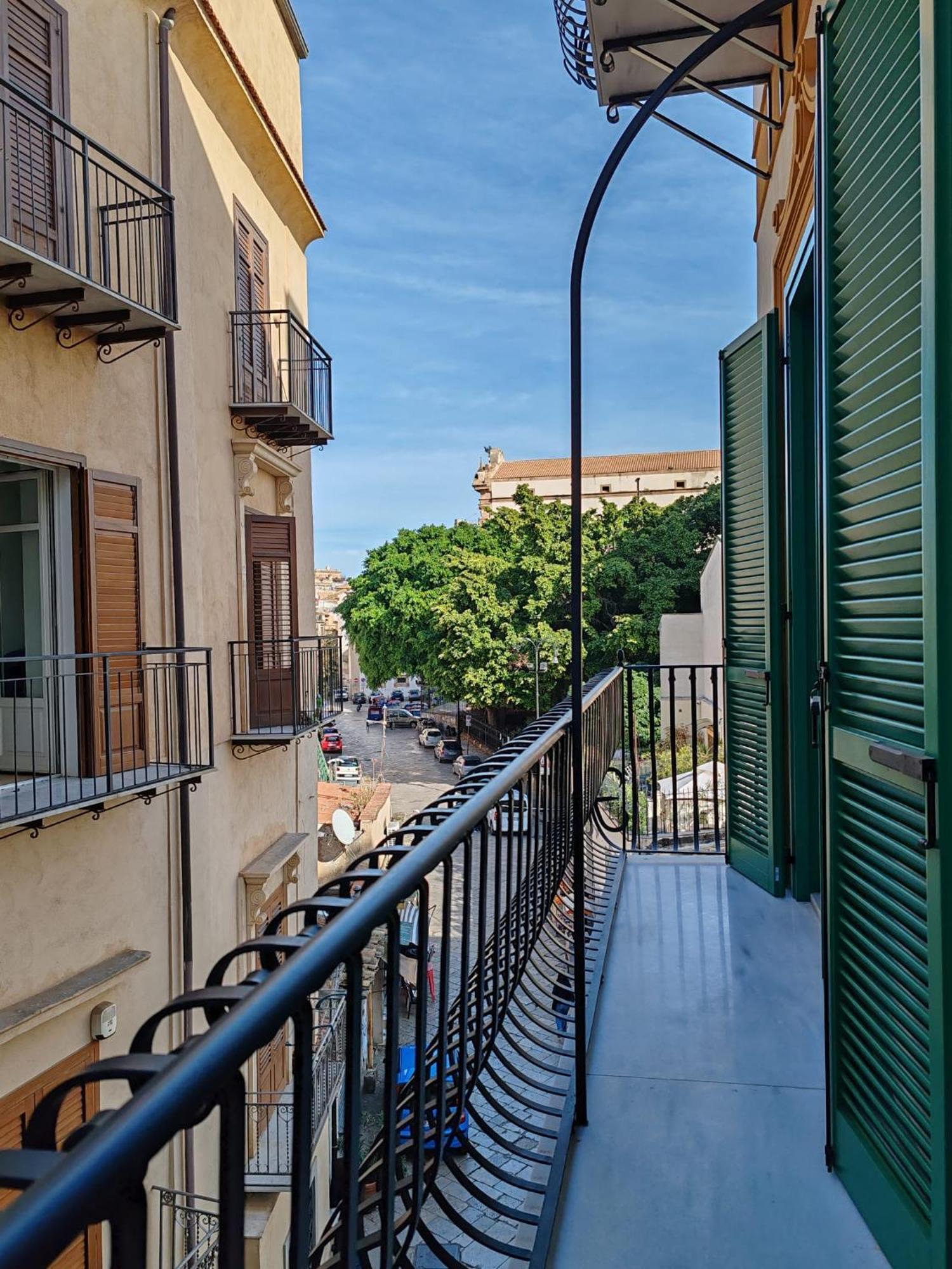 Lily Apartments Палермо Екстер'єр фото